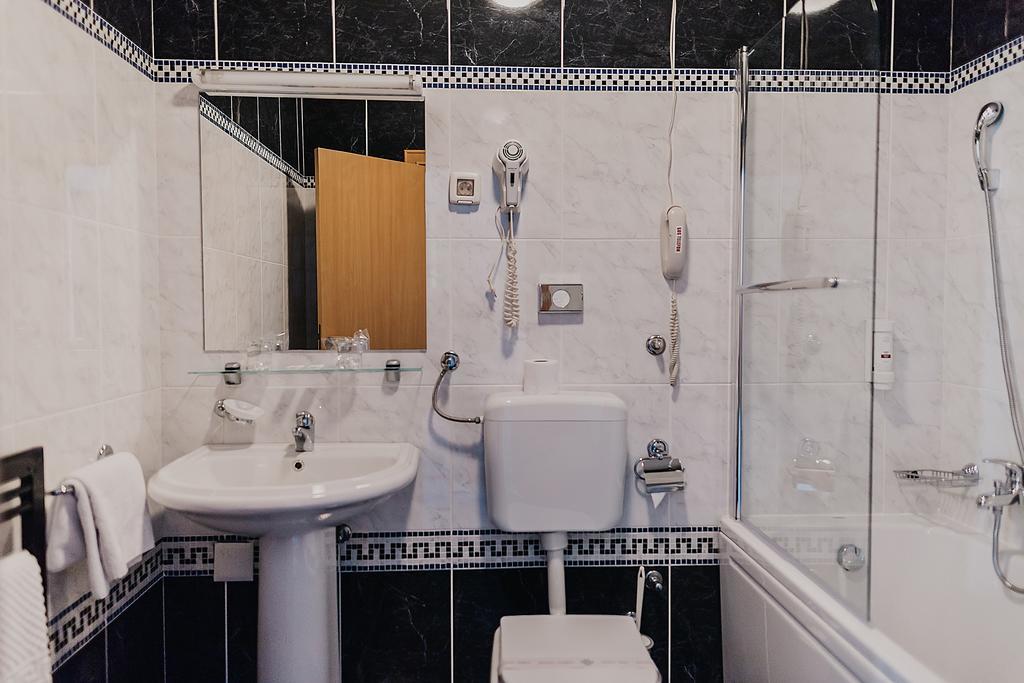 אוסילק Hotel Silver מראה חיצוני תמונה