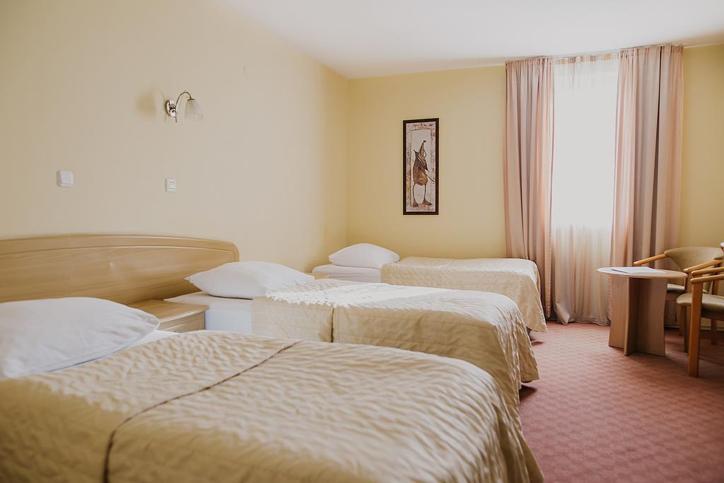 אוסילק Hotel Silver מראה חיצוני תמונה