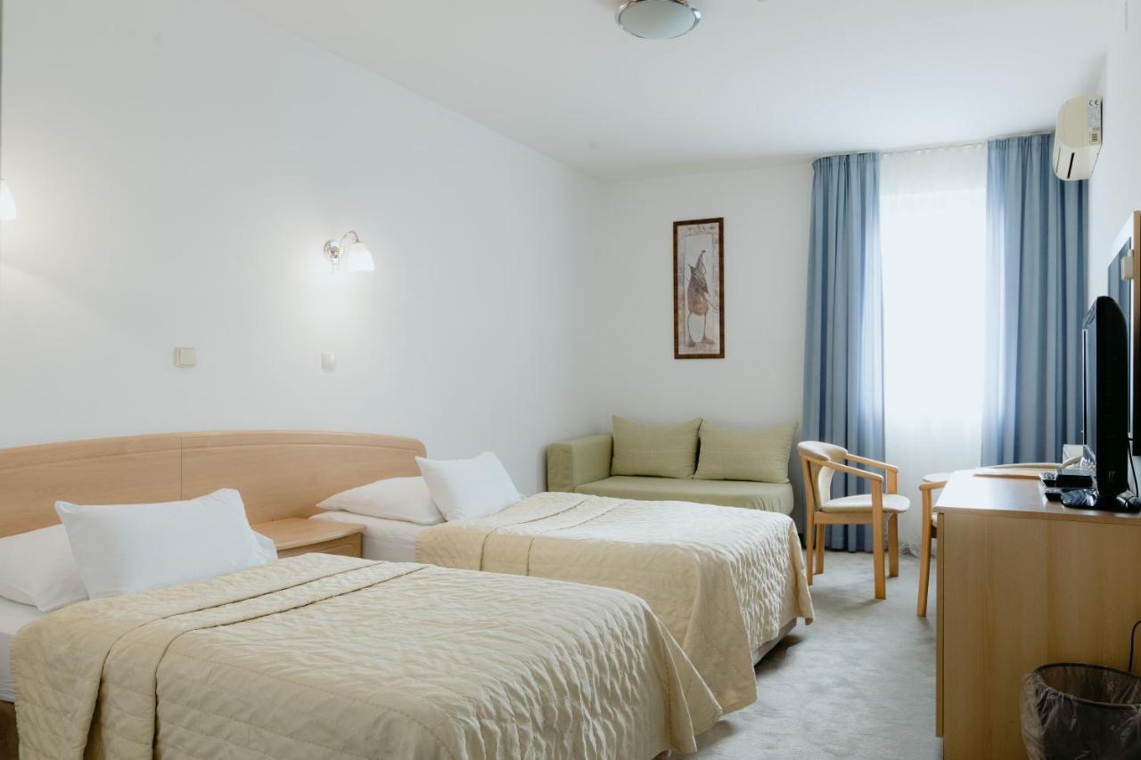 אוסילק Hotel Silver מראה חיצוני תמונה